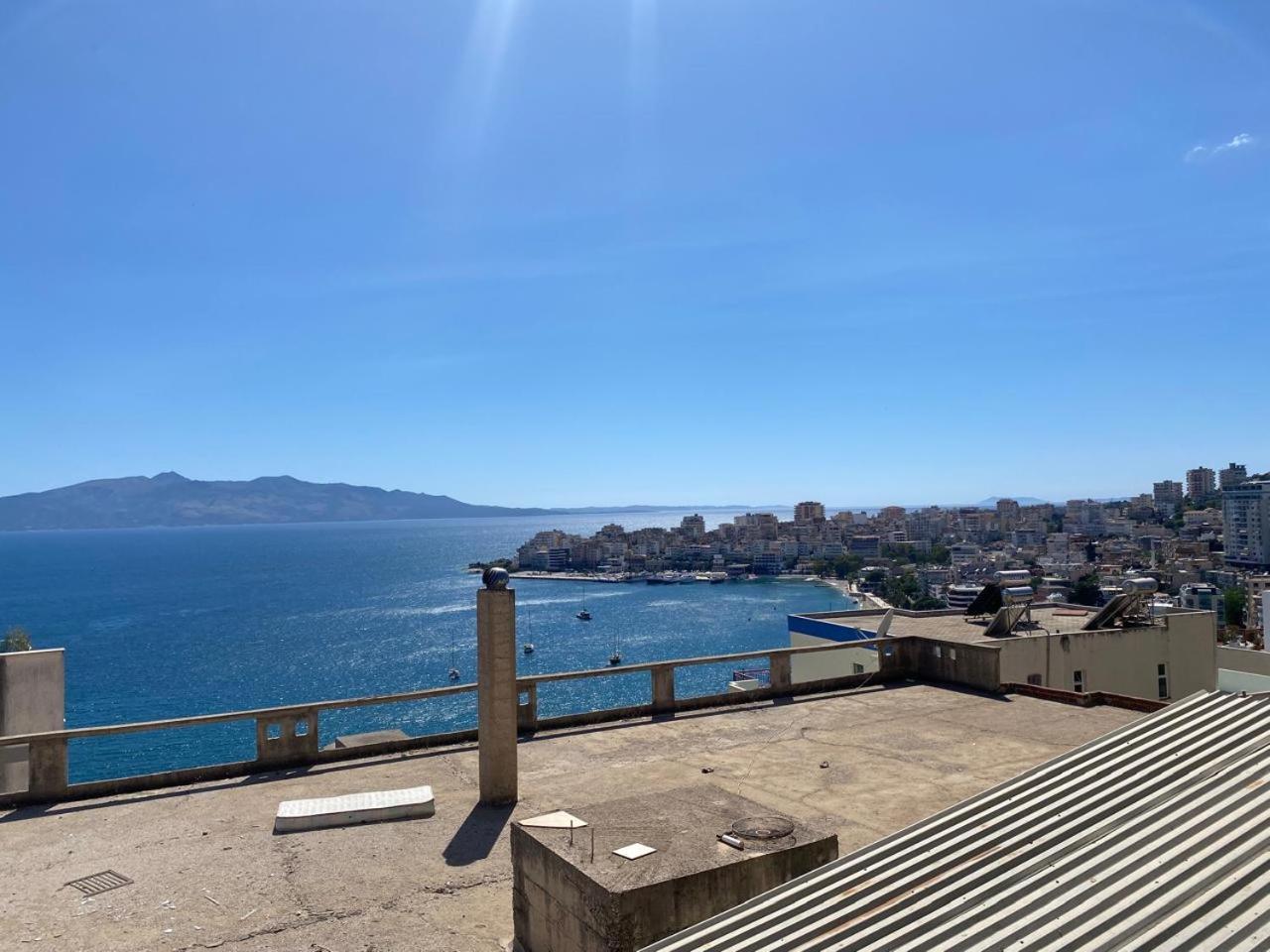 Tarace Sea View Apartment Sarandë Eksteriør billede